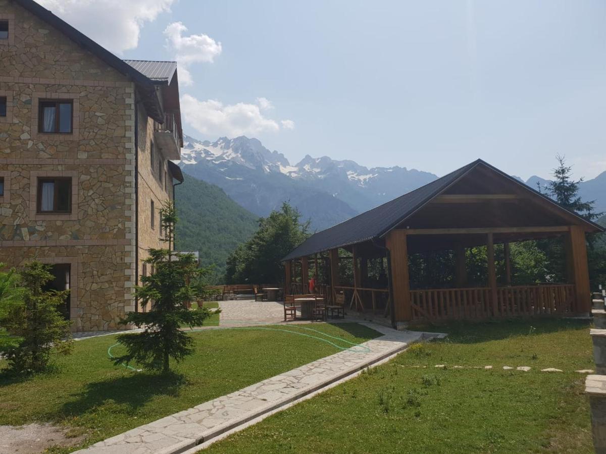 Hotel Margjeka Valbone Extérieur photo