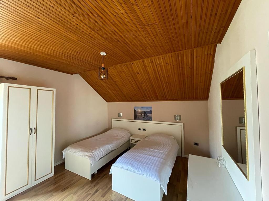 Hotel Margjeka Valbone Extérieur photo