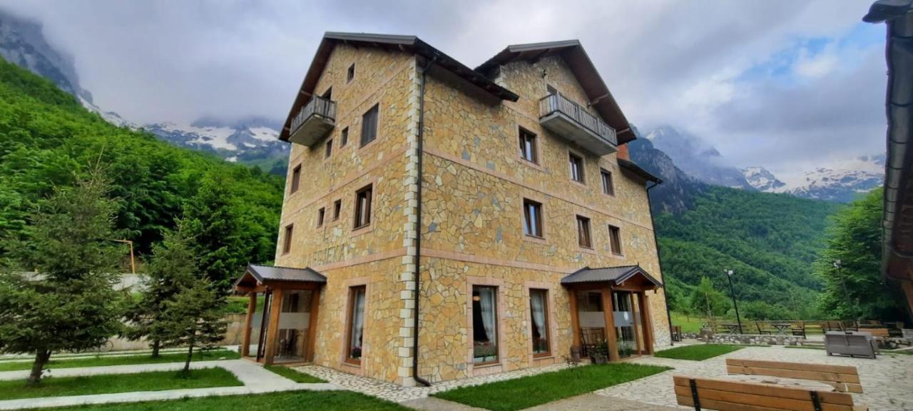 Hotel Margjeka Valbone Extérieur photo