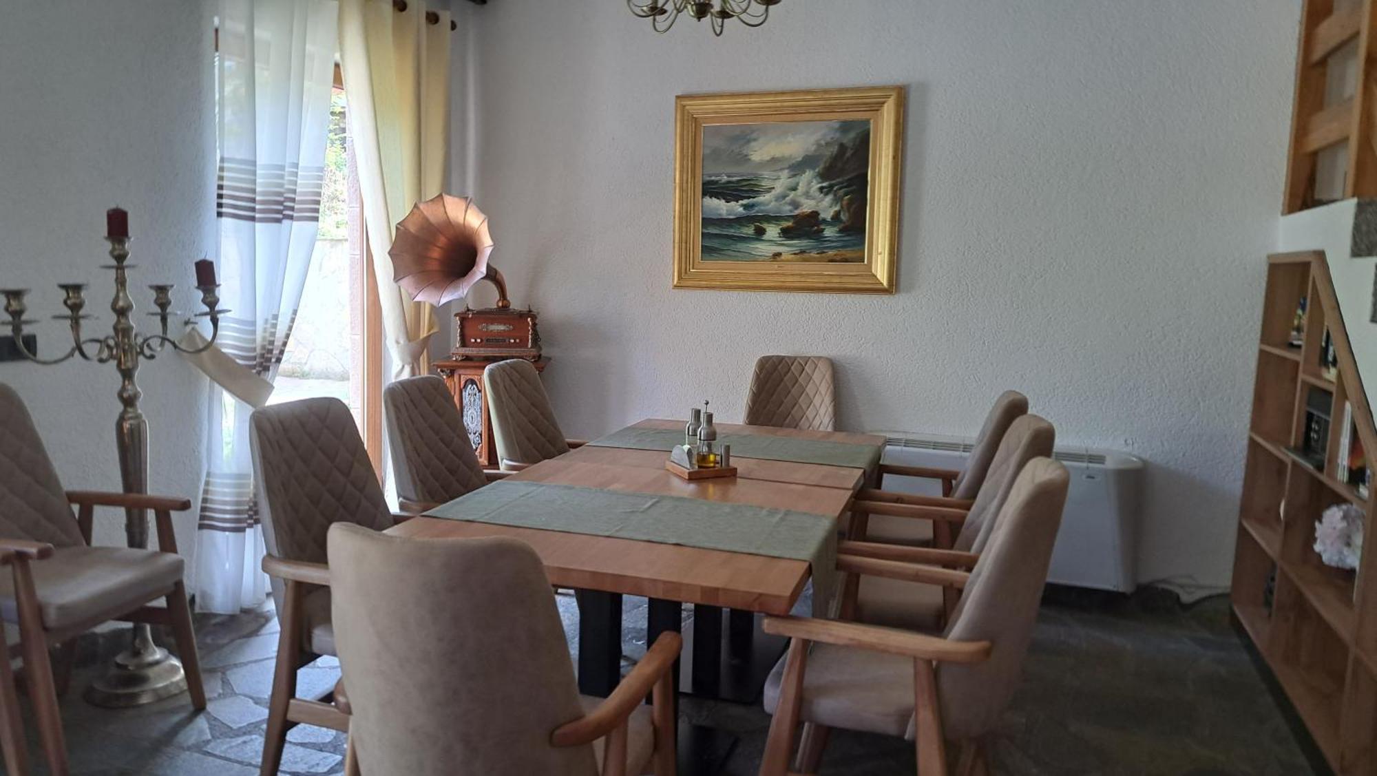 Hotel Margjeka Valbone Extérieur photo